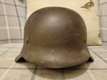 Charger l&#39;image dans la galerie, Original WW2 German Army Single Decal Wehrmacht M42 Combat Helmet w/Liner
