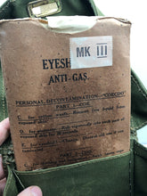 Load image into Gallery viewer, Original WW2 British Army Assault Gas Mask Set
