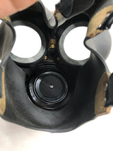 Lade das Bild in den Galerie-Viewer, Original WW2 British Home Front ARP Warden Gas Mask - Bag &amp; Issue Box
