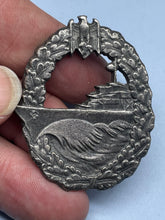 Charger l&#39;image dans la galerie, WW2 German Kriegsmarine Destroyer Badge
