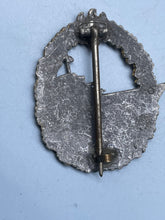 Charger l&#39;image dans la galerie, WW2 German Kriegsmarine Destroyer Badge
