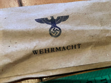 Lade das Bild in den Galerie-Viewer, WW2 German Issue Mercedes Benz Scissors in a Packet
