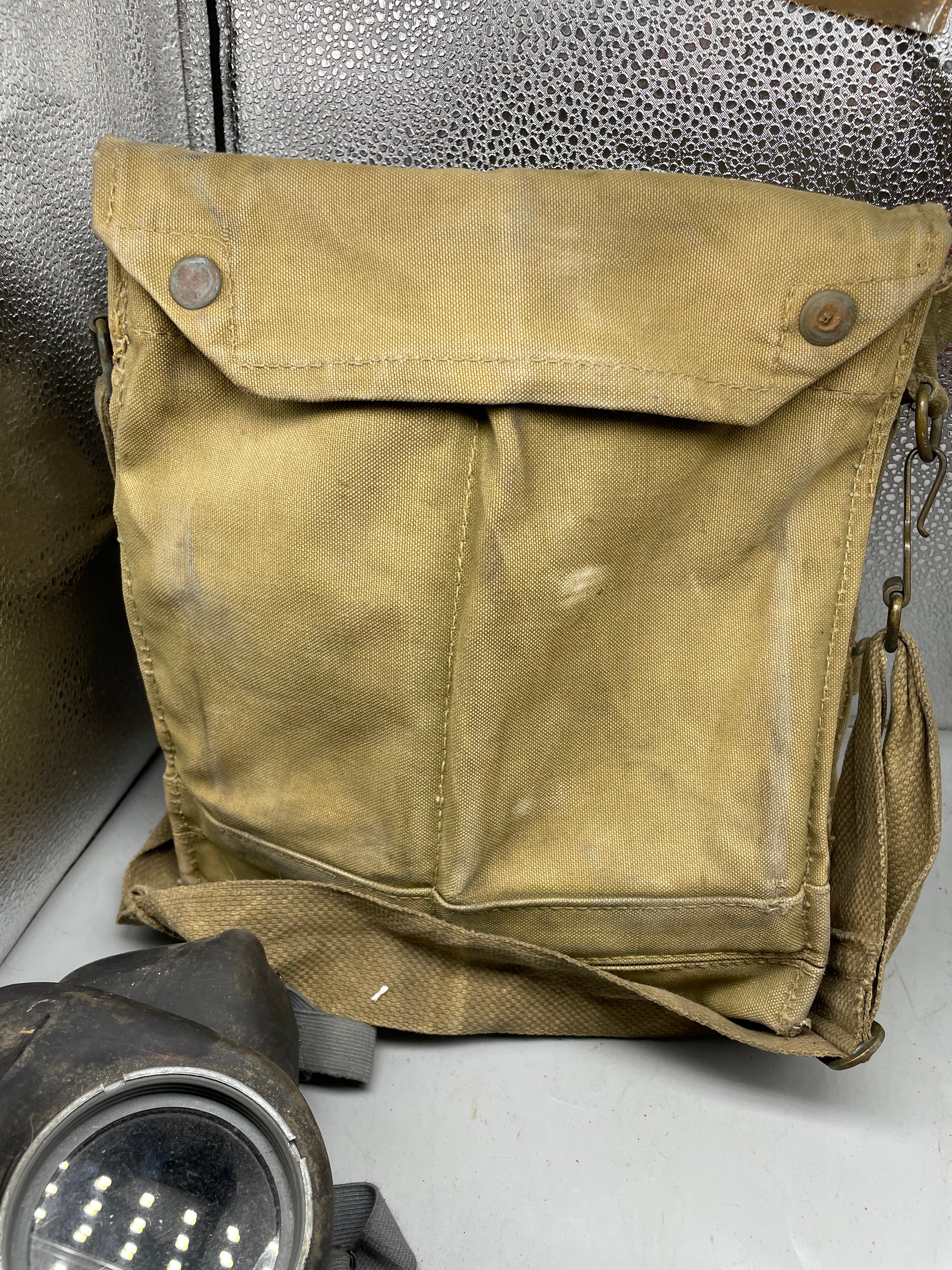 Original WW2 British Army General Service Respirator & Bag in excellent condition - The Militaria Shop