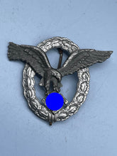 Charger l&#39;image dans la galerie, WW2 German Luftwaffe Pilots Badge
