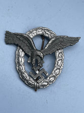 Charger l&#39;image dans la galerie, WW2 German Luftwaffe Pilots Badge
