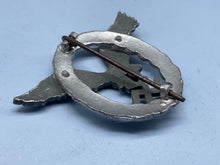 Charger l&#39;image dans la galerie, WW2 German Luftwaffe Pilots Badge
