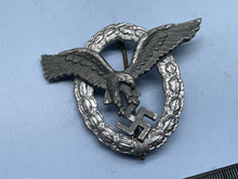 Charger l&#39;image dans la galerie, WW2 German Luftwaffe Pilots Badge
