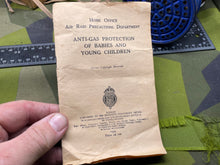 Lade das Bild in den Galerie-Viewer, Original WW2 British Home Front Childrens' Mickey Mouse Gas Mask in Box with Paperwork
