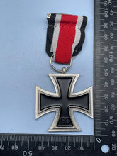 Charger l&#39;image dans la galerie, WW2 German Iron Cross 2nd Class
