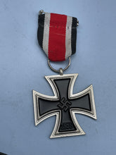 Charger l&#39;image dans la galerie, WW2 German Iron Cross 2nd Class
