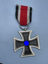 Charger l&#39;image dans la galerie, WW2 German Iron Cross 2nd Class
