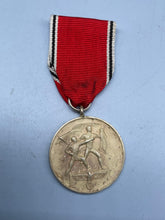 Charger l&#39;image dans la galerie, Original German WWII Austrian Anschluss Commemorative Medal - Maker Marked
