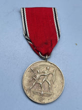Charger l&#39;image dans la galerie, Original German WWII Austrian Anschluss Commemorative Medal - Maker Marked
