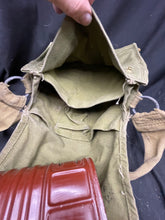 Charger l'image dans la galerie, Original WW2 British Army General Service Respirator &amp; Bag in excellent condition - The Militaria Shop
