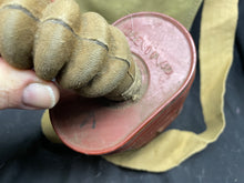 Charger l'image dans la galerie, Original WW2 British Army General Service Respirator &amp; Bag in excellent condition - The Militaria Shop
