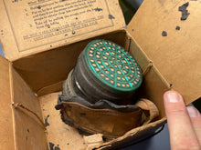 Charger l&#39;image dans la galerie, WW2 British Home Front Civilian Pattern Gas Mask in Box
