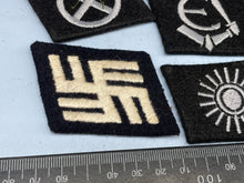 Load image into Gallery viewer, Group of WW2 German Collar Badges
