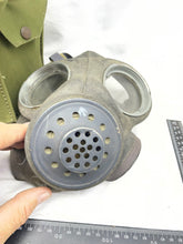Charger l'image dans la galerie, Original WW2 British Army Assault Gas Mask Set
