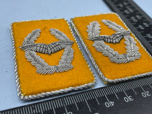 Load image into Gallery viewer, Pair of WW2 German Luftwaffe Collar Badges - The Militaria Shop
