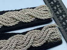 Load image into Gallery viewer, WW2 German SS Epaulettes
