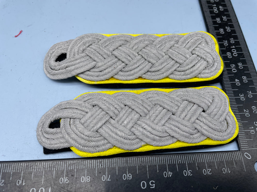 WW2 German Panzer / SS Signal Officer's Epaulettes