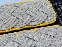 Load image into Gallery viewer, WW2 German Panzer / SS Signal Officer&#39;s Epaulettes
