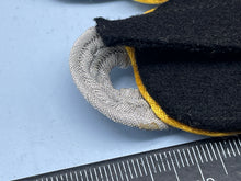 Load image into Gallery viewer, WW2 German Panzer / SS Signal Officer&#39;s Epaulettes
