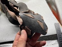 Charger l'image dans la galerie, WW2 British Home Front Wardens / Fire Watchers Gas Mask - ARP - The Militaria Shop
