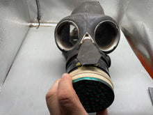 Charger l'image dans la galerie, WW2 British Home Front Wardens / Fire Watchers Gas Mask - ARP - The Militaria Shop
