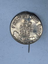 Load image into Gallery viewer, Original WW2 German Day Badge - Tinnie - The Militaria Shop
