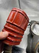Charger l'image dans la galerie, Original WW2 British Army GSR General Service Respirator Gas Mask - The Militaria Shop
