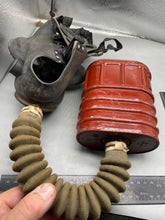 Charger l'image dans la galerie, Original WW2 British Army GSR General Service Respirator Gas Mask - The Militaria Shop
