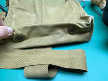 Load image into Gallery viewer, Original WW2 British Army Service Gas Mask in Bag - 1941 / 42 Dated
