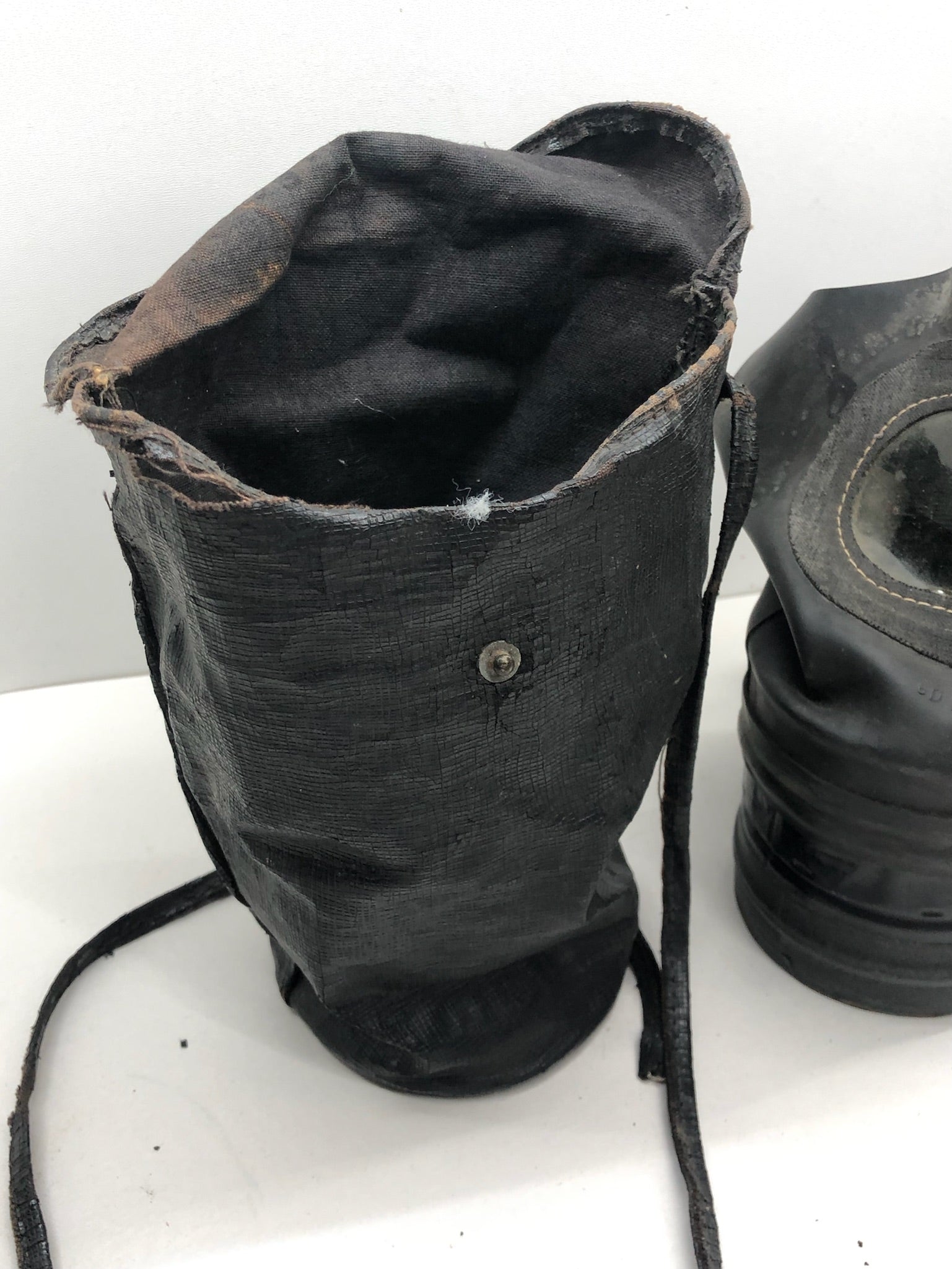 Original WW2 British Home Front Civilian Gas Mask In Leatherette Case - The Militaria Shop