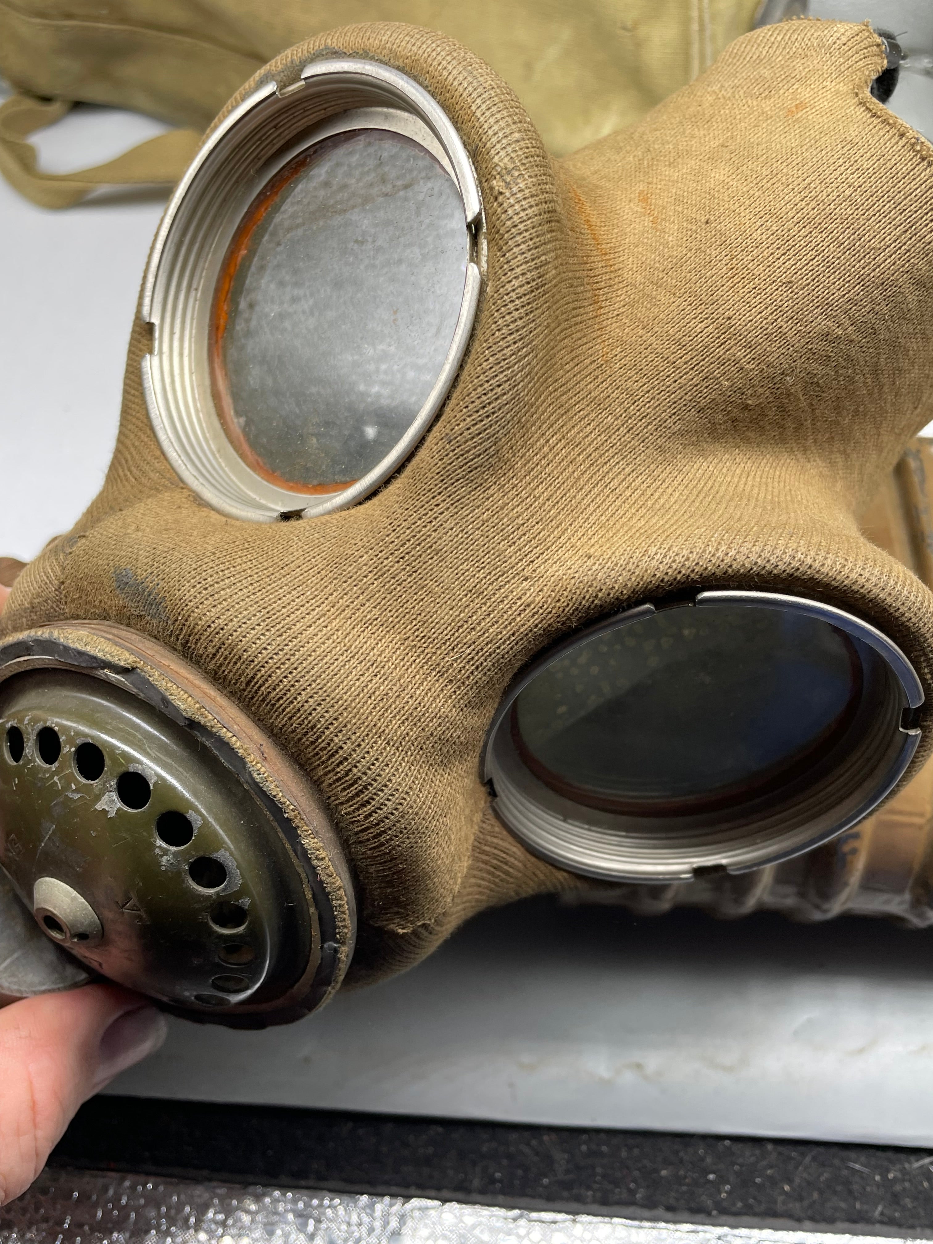 Original WW2 British Army GSR General Service Respirator Gas Mask & Bag - The Militaria Shop