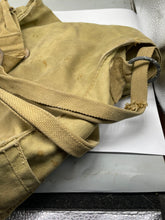 Charger l'image dans la galerie, Original WW2 British Army GSR General Service Respirator Gas Mask &amp; Bag - The Militaria Shop
