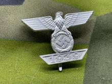 Load image into Gallery viewer, WW2 German Clasp for the Iron Cross 1st Class
