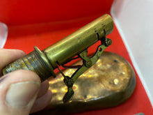 Lade das Bild in den Galerie-Viewer, Vintage Victorian Copper Powder Flask - for Spares of Repair

