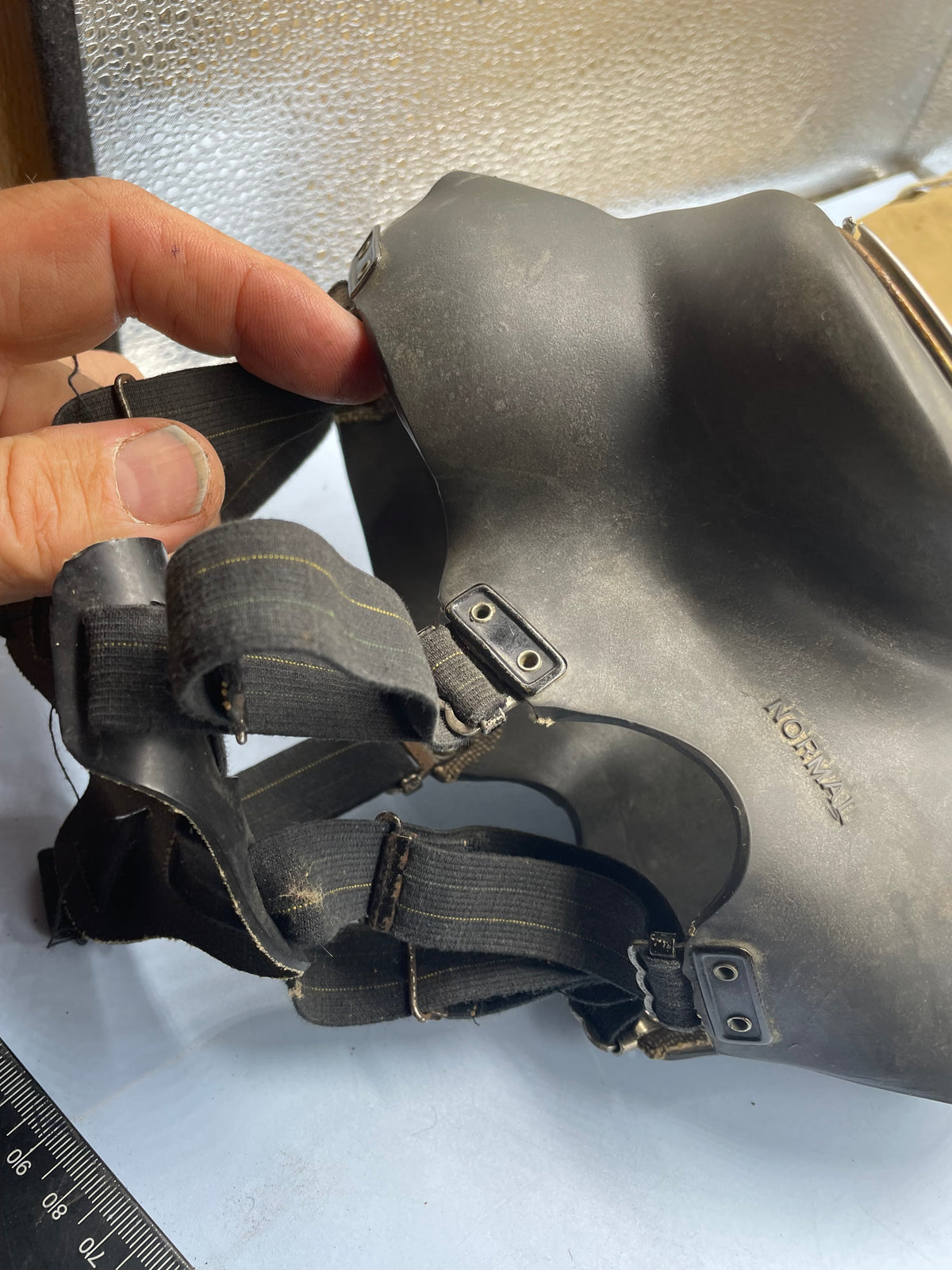 WW2 British Home Front Warden's Gas Mask in Bag of Issue - The Militaria Shop