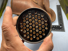 Lade das Bild in den Galerie-Viewer, WW2 British Home Front Civilian Pattern Gas Mask in Private Purchase Leather Case
