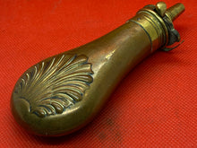 Charger l&#39;image dans la galerie, Vintage Victorian Copper Powder Flask with Decorative Leaves on the side
