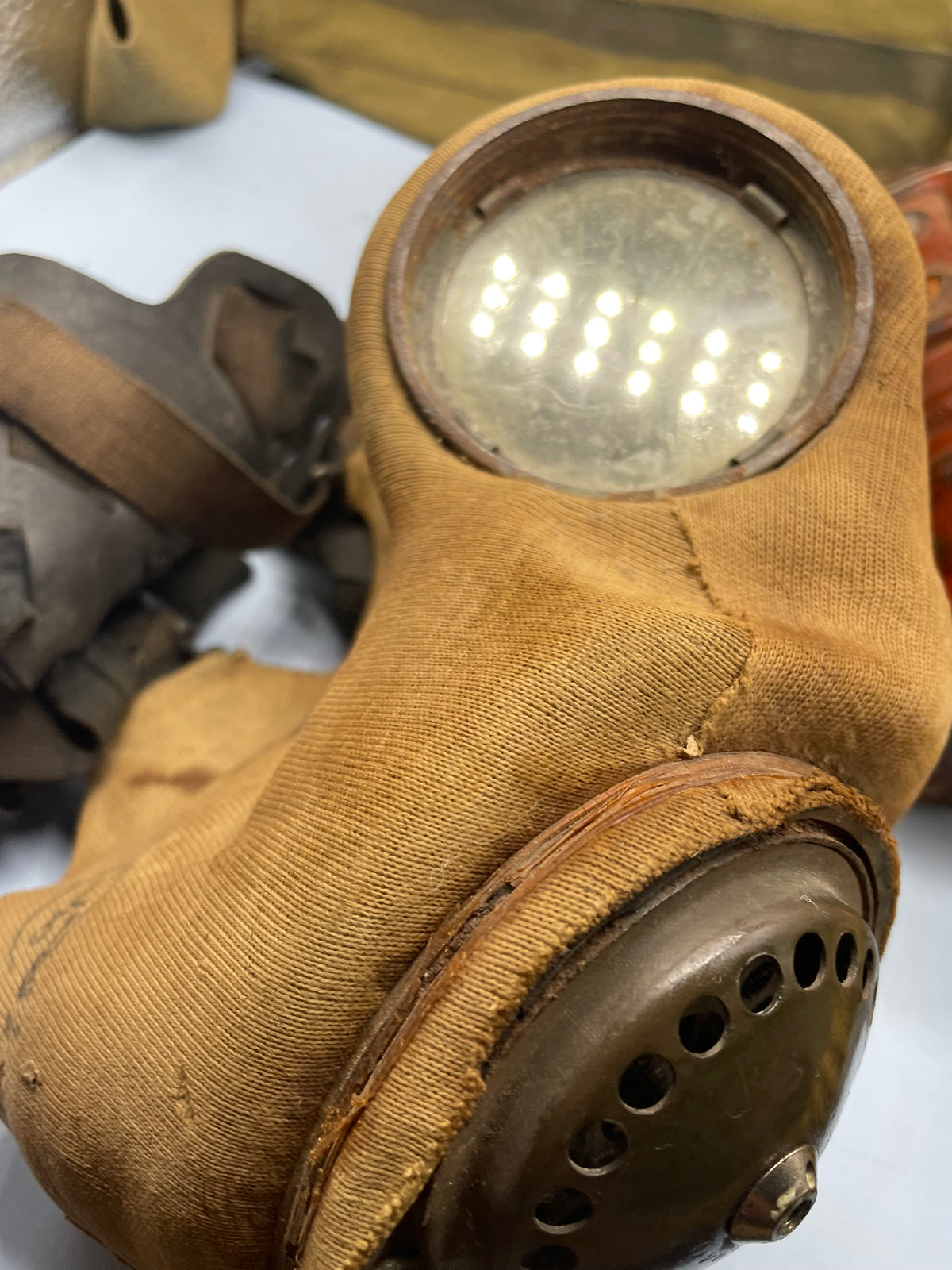WW2 British Army T-Mic General Service Gas Mask in Bag - The Militaria Shop