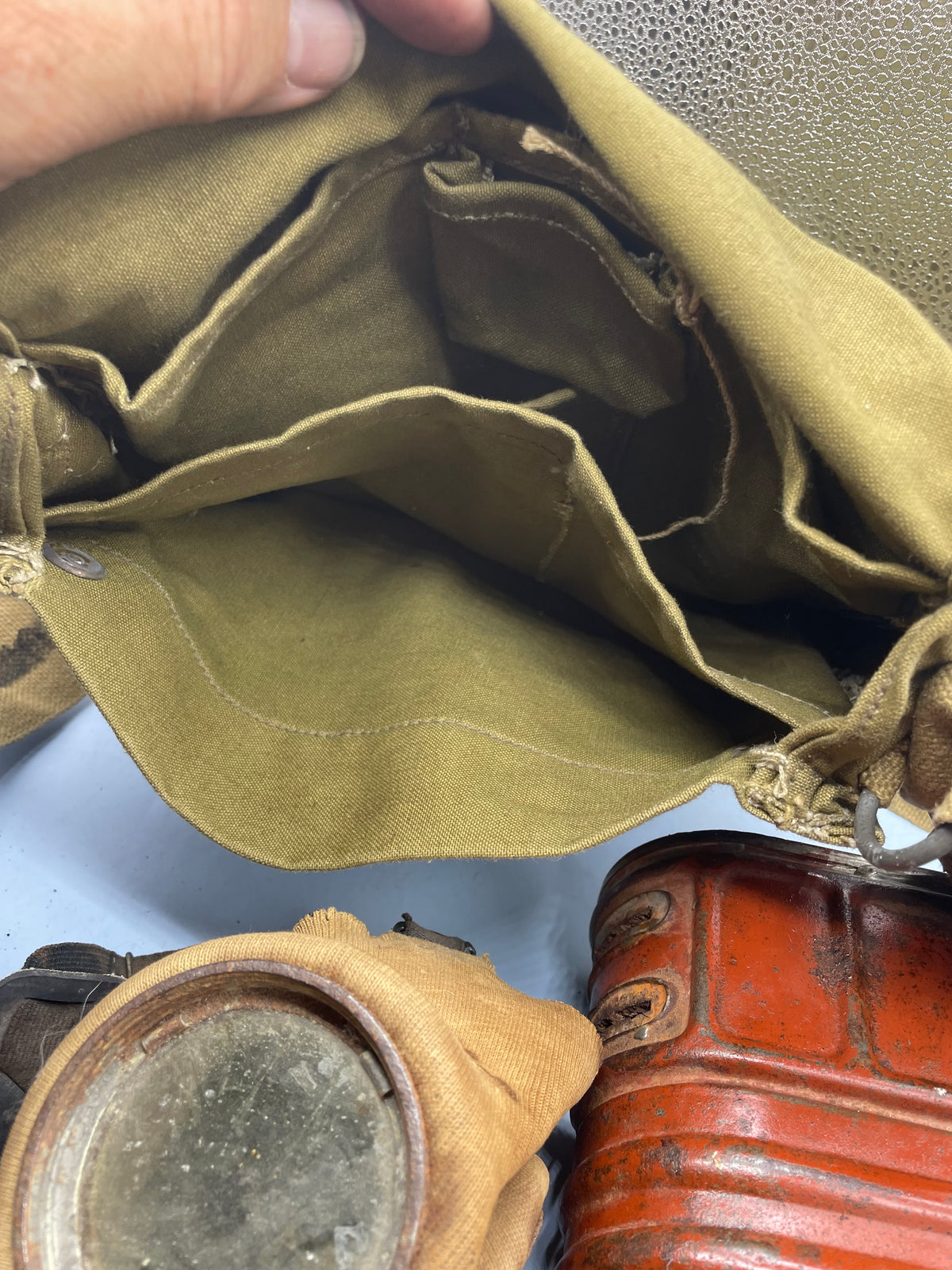 WW2 British Army T-Mic General Service Gas Mask in Bag - The Militaria Shop