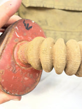 Lade das Bild in den Galerie-Viewer, WW2 British Army Soldiers General Service Gas Mask in Bag
