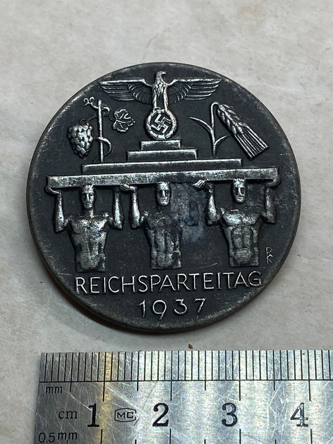 Original WW2 German TINNIE BADGE – REICHSPARTEITAG 1937 maker: F.R. Zimmermann Stutgart