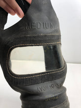 Lade das Bild in den Galerie-Viewer, Original WW2 British Home Front Civilian Gas Mask 1939 Dated
