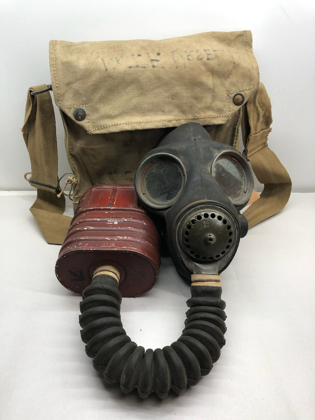 Original WW2 British Army Soldiers Gas Mask Set