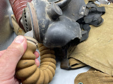 Charger l'image dans la galerie, Original WW2 British Army GSR General Service Respirator Gas Mask Set - The Militaria Shop
