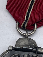 Charger l'image dans la galerie, Original WW2 German Eastern Front Service Medal - Good Condition - The Militaria Shop
