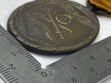 Charger l'image dans la galerie, Original WW2 German West Wall Medal (Deutsches Schutzwall-Ehrenzeichen) - The Militaria Shop
